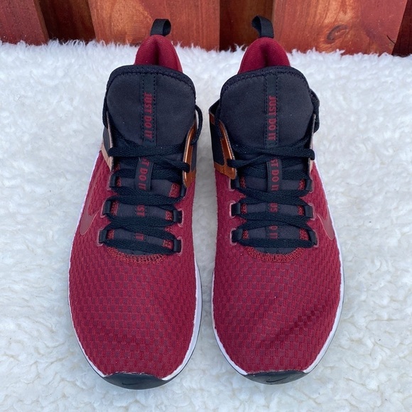 Nike Sneaker Size 8.5 - Picture 2 of 7